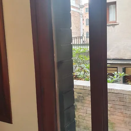 In - Luxury Venezia