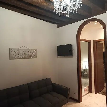 In - Luxury * Venedig